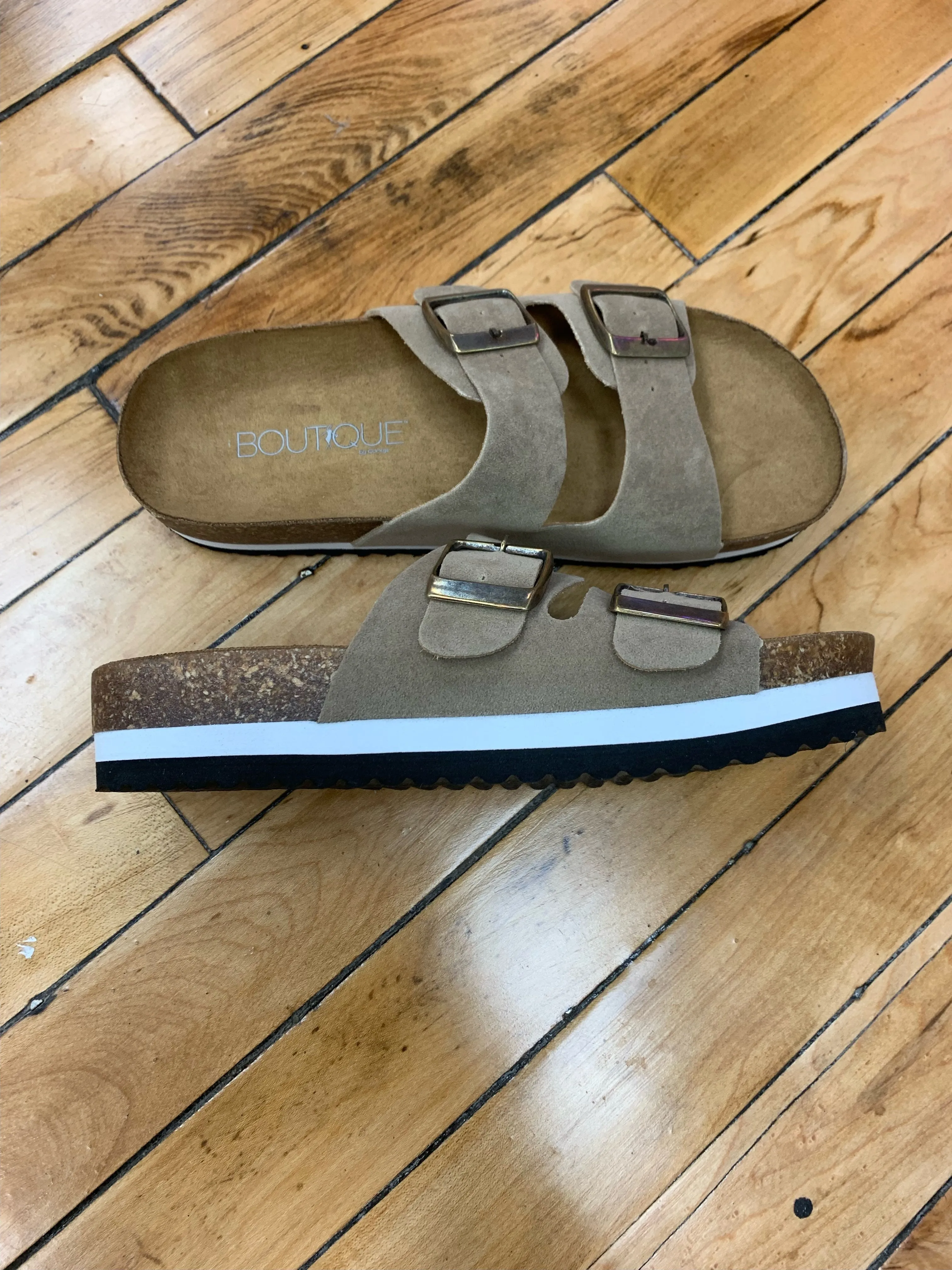 Beach Babe Sandals - Tan Suede