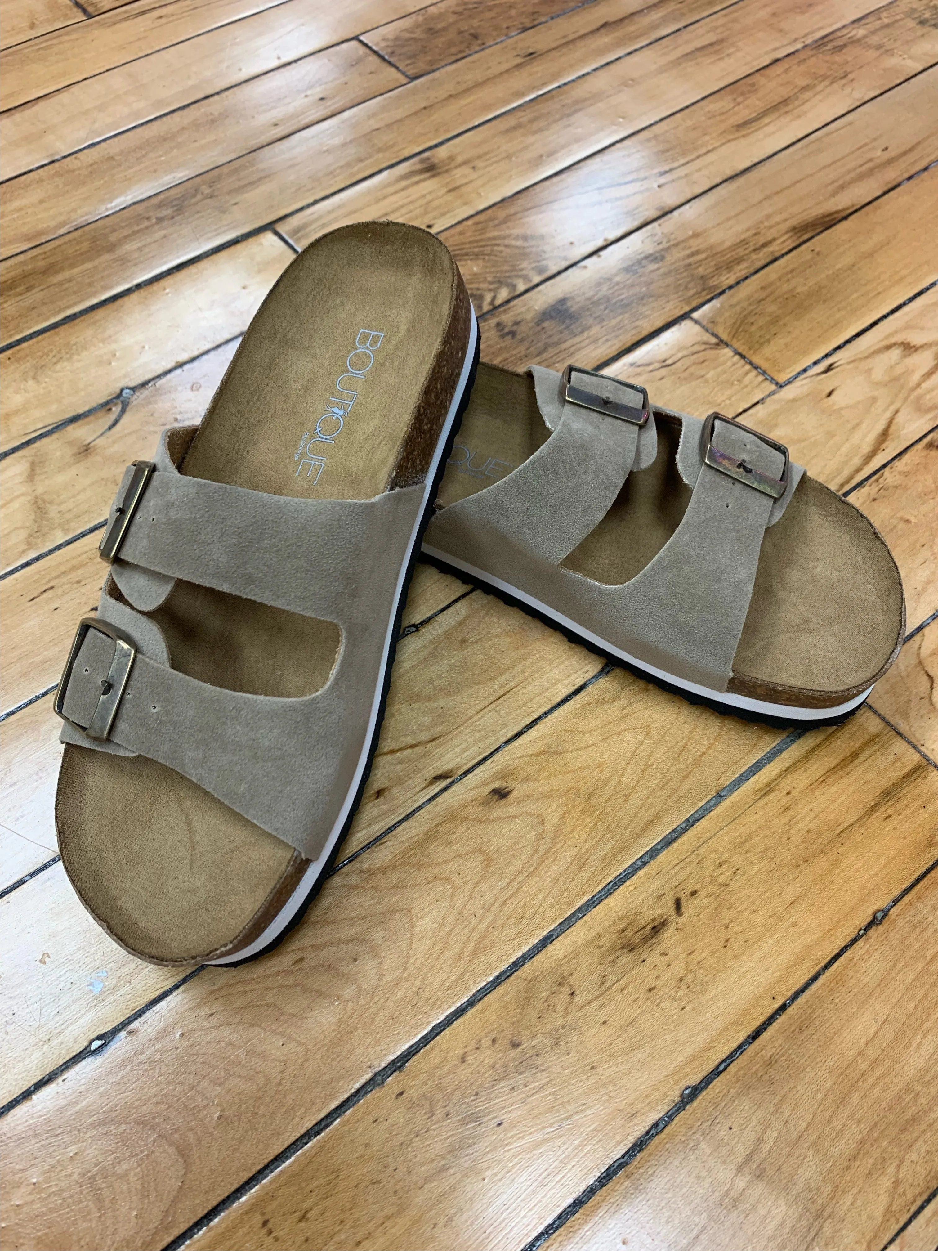 Beach Babe Sandals - Tan Suede