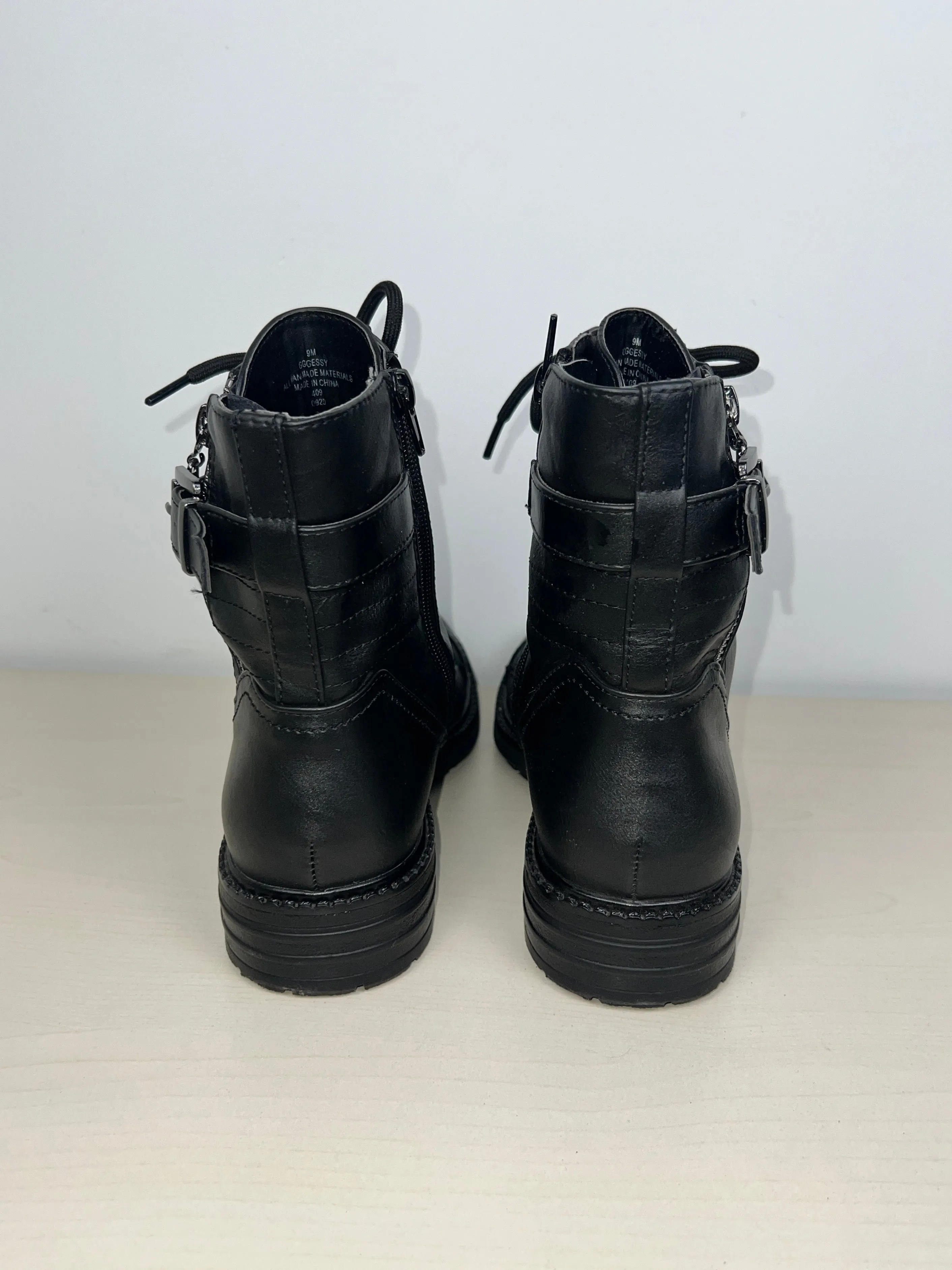 Boots Combat By G By Guess  Size: 9