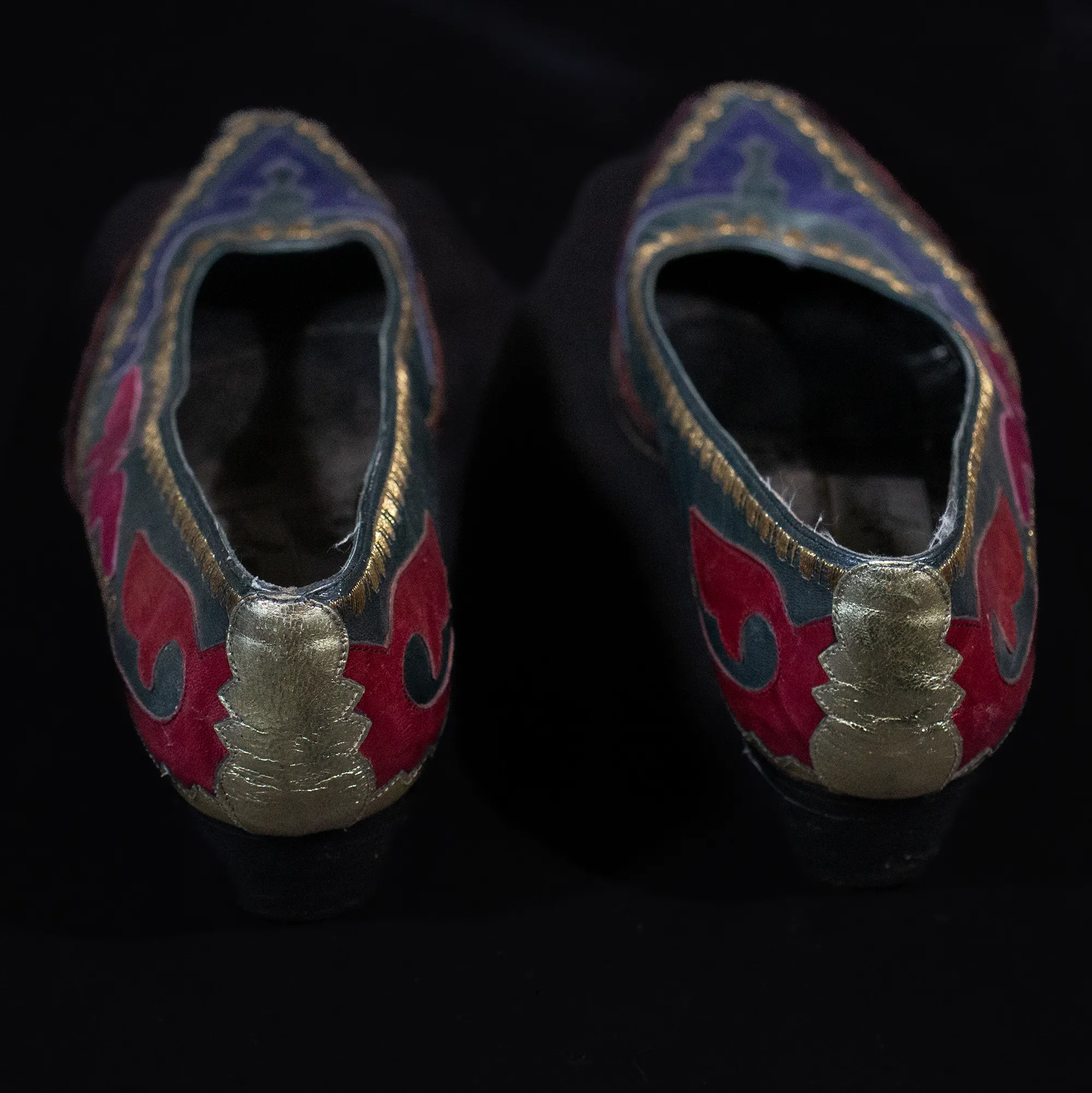 Vintage 80's  Leather Applique Shoes